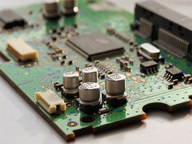 Texas Instruments TLV3501 系列線性比較器